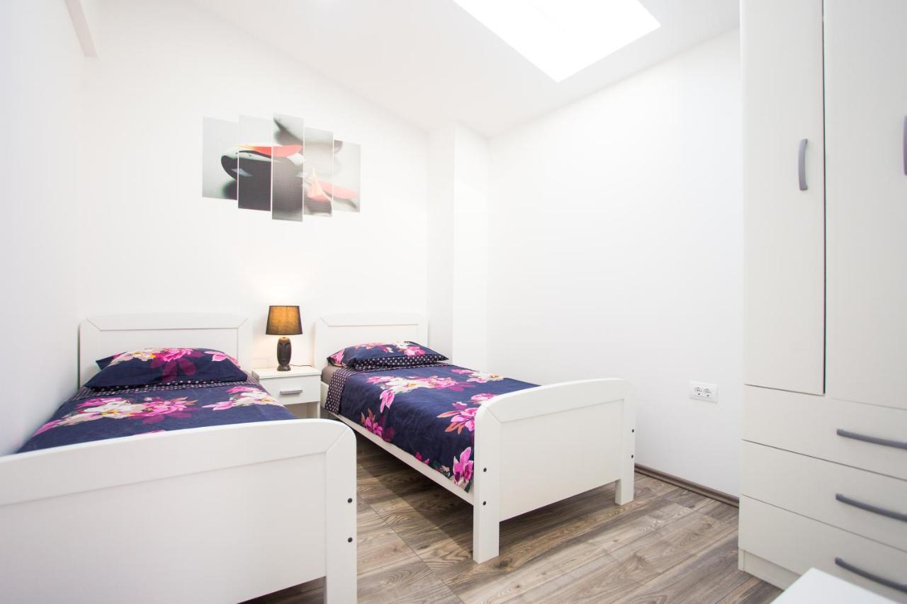 Apartament App Sara