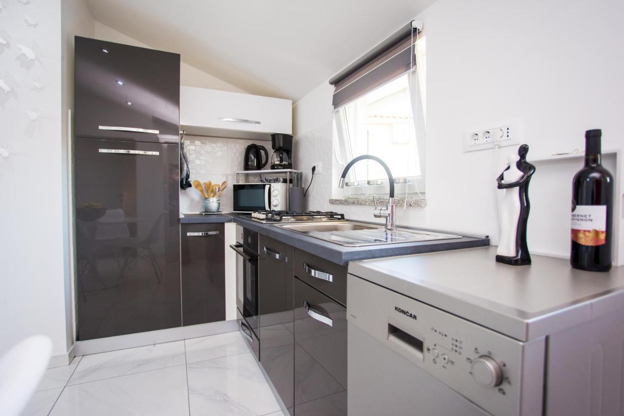 App Sara Apartment Kanfanar