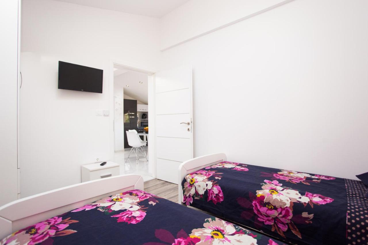App Sara Apartment *